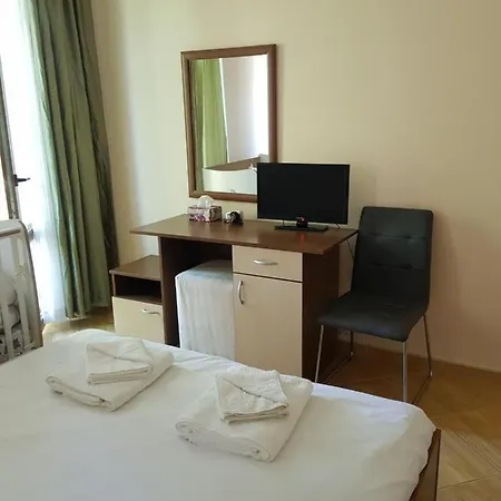2 Bedroom Apartment In Central Sunny Beach Pool Slăntjev Brjag
