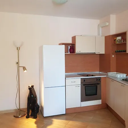 アパート 2 Bedroom Apartment In Central Sunny Beach Pool *